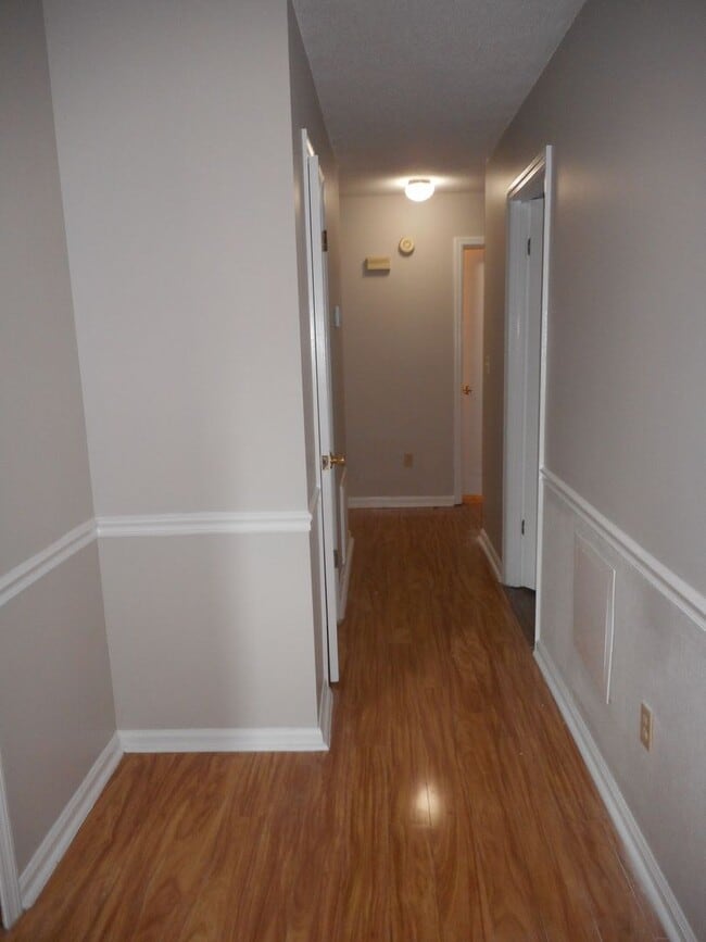 Photo - 3726 Crest Dr