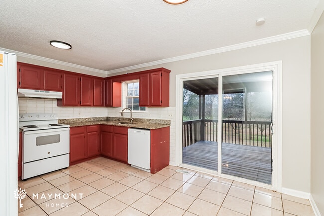 Photo - 156 Cook Rd NW