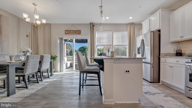 Photo - 7748 Venice Ln