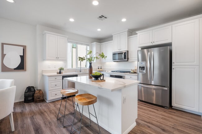 Photo - 2325 Verano Way