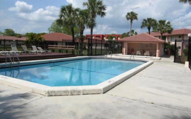 Photo - 9973 Three Lakes Cir