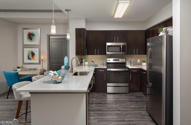 Building Photo - 960 East Paces Ferry Rd NE Unit 262