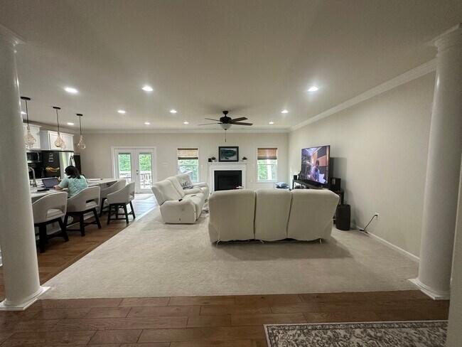 Photo - 6121 Sunlight Mountain Rd