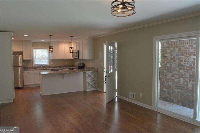 Photo - 1706 Harts Mill Rd