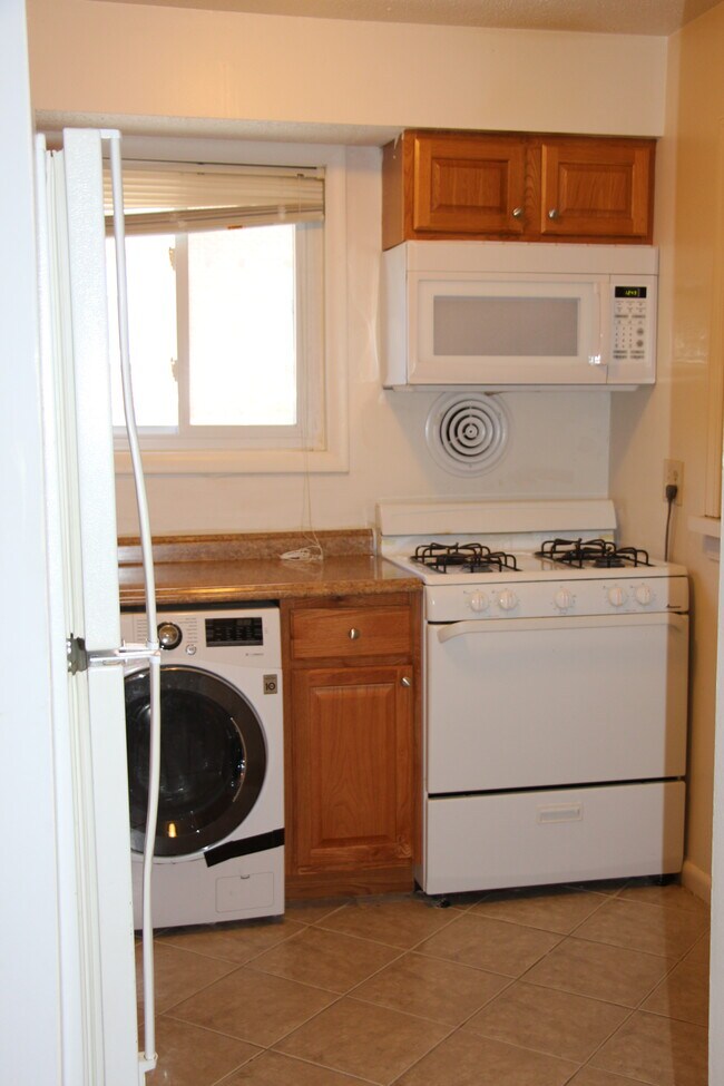 Photo - Ballston Garden Apartments