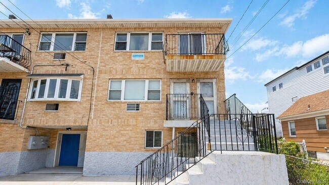 Building Photo - 3-34 Beach 87th St Unit 2