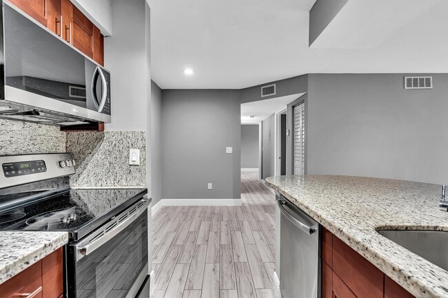 Photo - 1263 SW 46th Ave