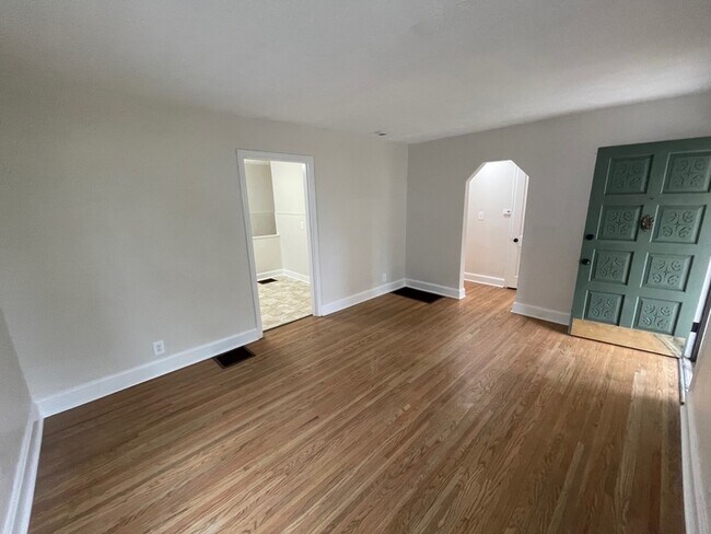 Photo - 1813 S 24th St