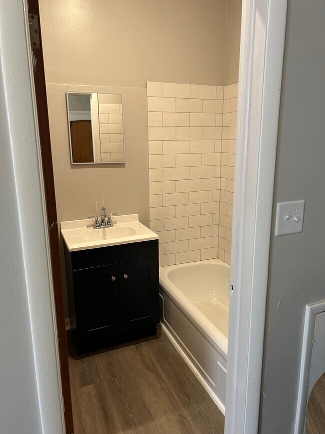Photo - 130 E Lincoln Hwy Unit Downtown Apartment
