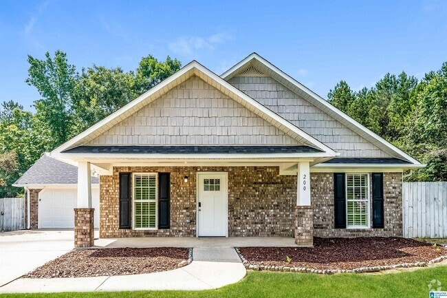 Building Photo - 200 Sunrise Dr Rental