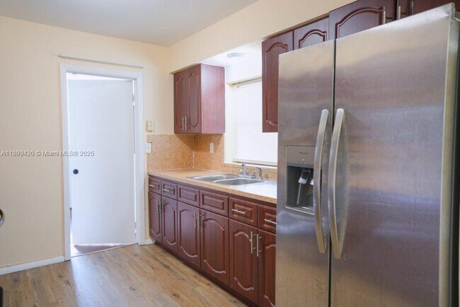 Photo - 135 NW 208th St