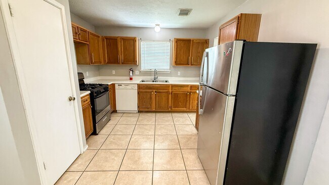 503 Willow W Dr