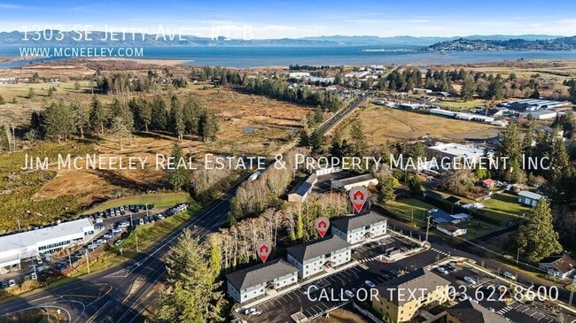 Photo - 1303 SE Jetty Ave Unidad #1-B