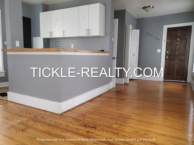 Photo - 469 Meigs Street Unit 4