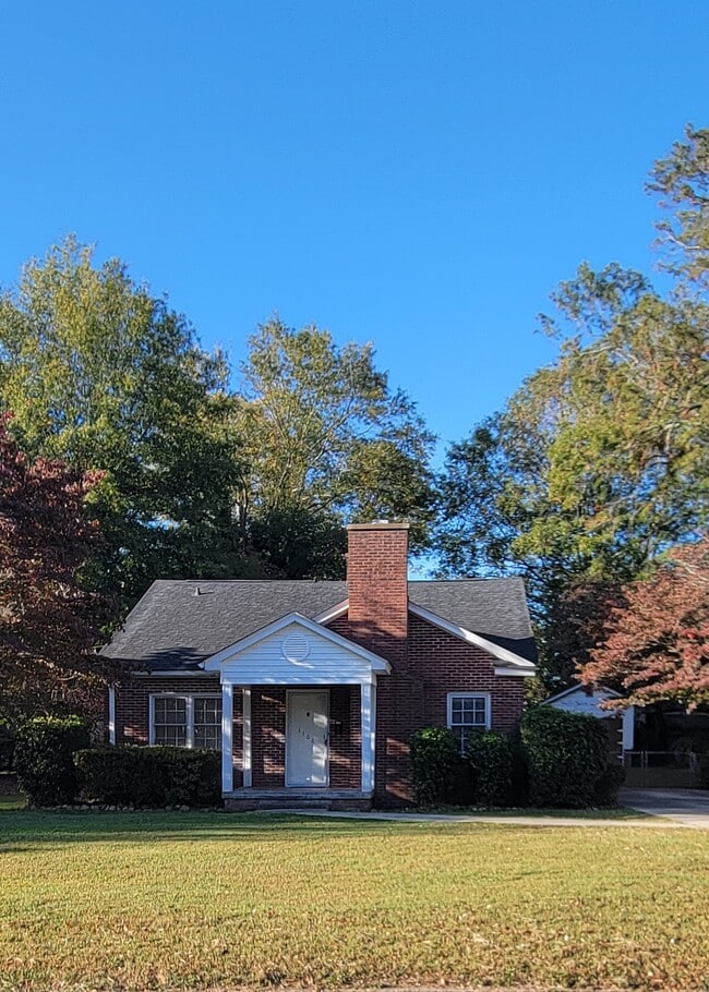 Photo - 1106 Highside St