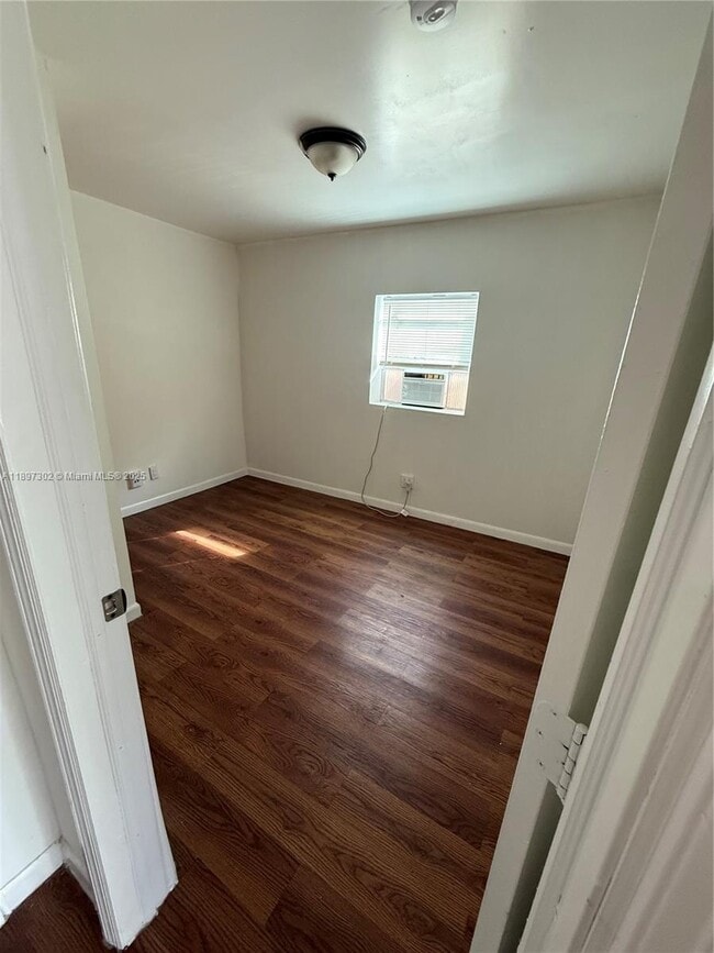 Photo - 2645 NW 21st Ave Unit 1