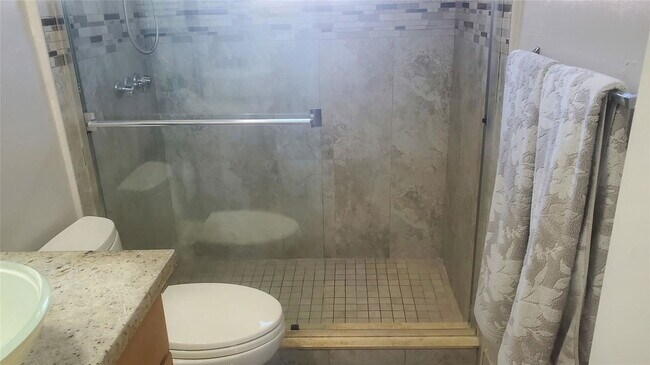 Photo - 616 SE 8th Ave