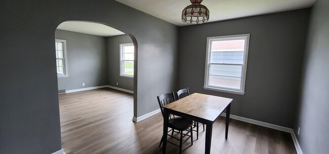 Photo - 925 Calvert St