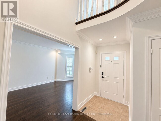 Photo - 19 Arvida Dr