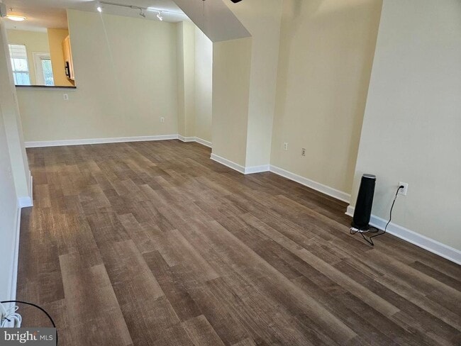 Photo - 22763 Fountain Grove Square