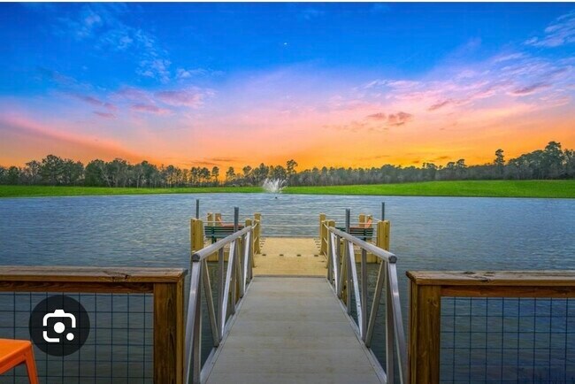 Photo - 748 Wedgewood Pk