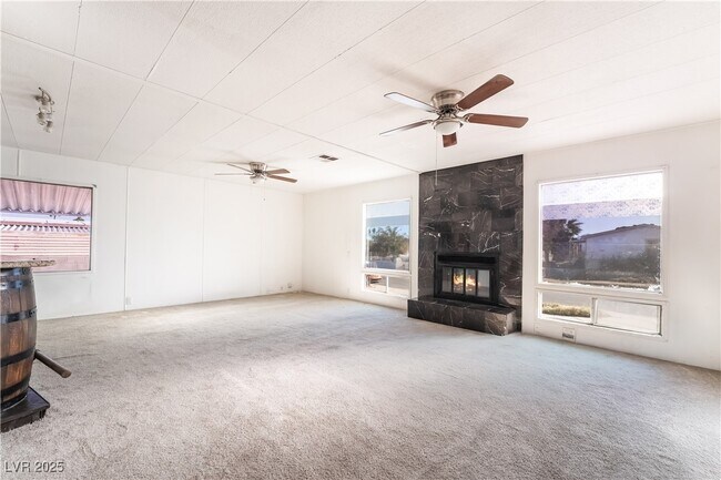 Photo - 4790 Fuentes Way