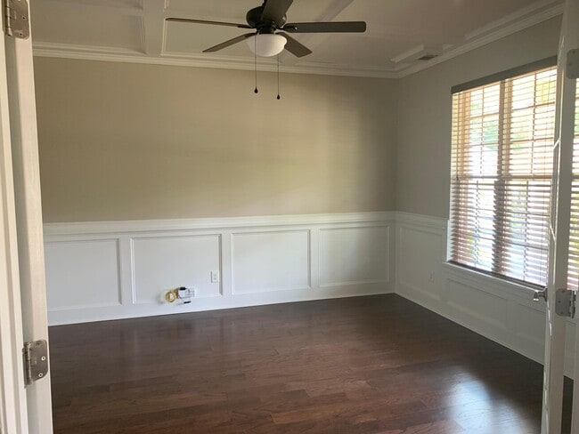 Photo - 5140 Wells Dr