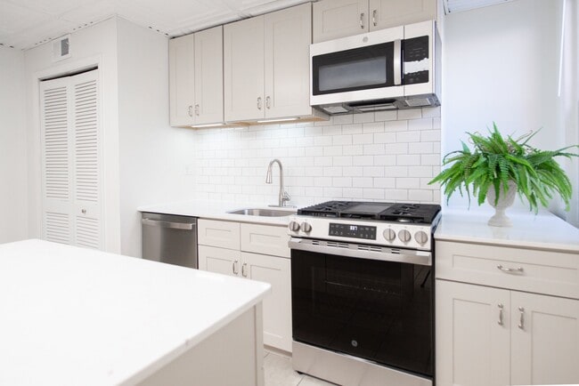 Photo - 455 Fairmount Ave Unidad 2