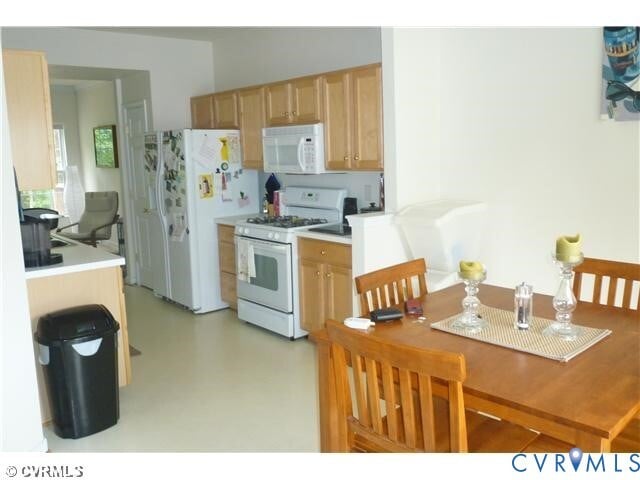 Photo - 8738 Springwater Dr