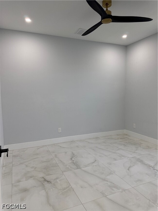 Photo - 221 SW 25th Ave