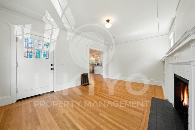 Photo - 4212 Arroyuelo Ave