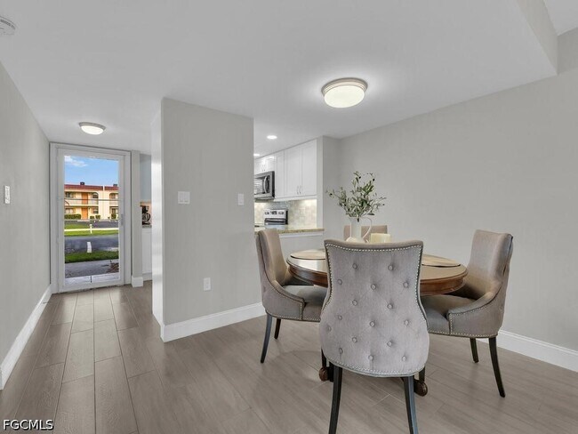 Photo - 16380 Dublin Cir Unit 104