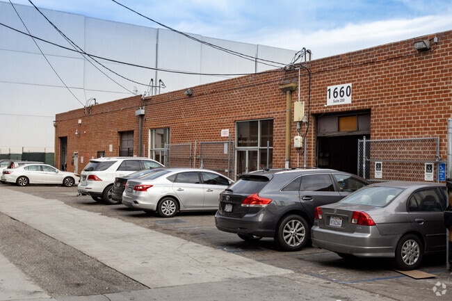 01/2022 - 1650 Lincoln