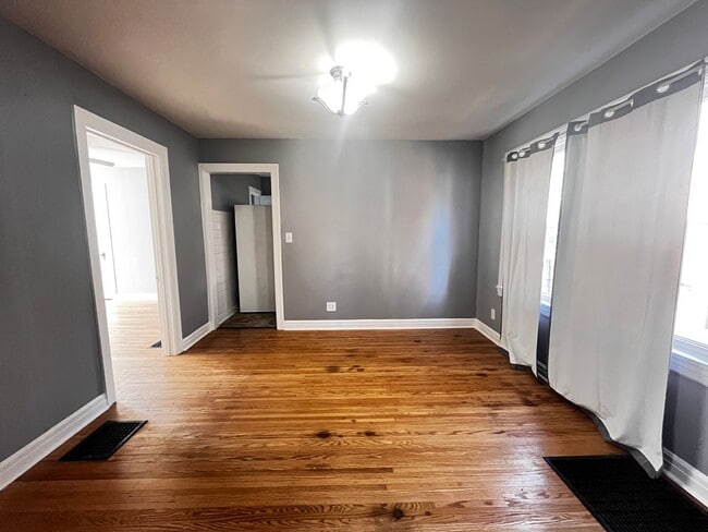 Photo - Spacious 3-Bedroom Home for Rent – Comfort...