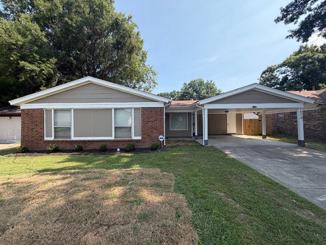 Building Photo - Charming 3BR/2BA Bartlett Area Home | High Ceilings, Brick Fireplace & Fenced Yard