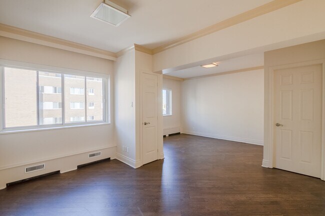 Photo - 3421 Rue Drummond Unité 125