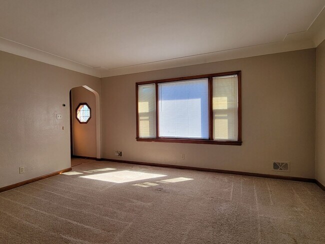 Photo - 3721 Watson Ave Unidad 3721 Watson Upper