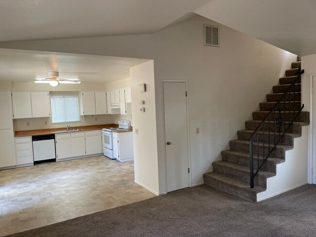 Photo - 3 Bedroom 2 Bath available this Summer!