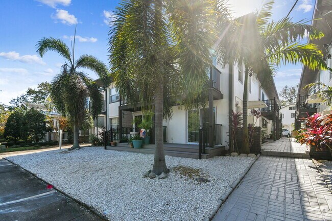 Building Photo - Northbay Villas Rental
