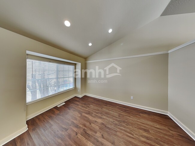 Photo - 2262 E 2900 N