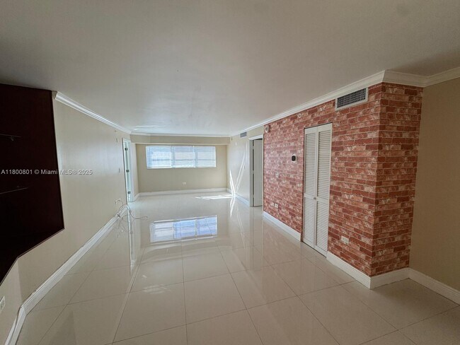 Photo - 1881 Washington Ave Condo Unit 6A