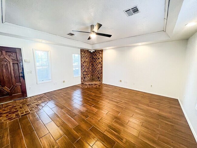 Photo - 501 N Main St Unit 1A