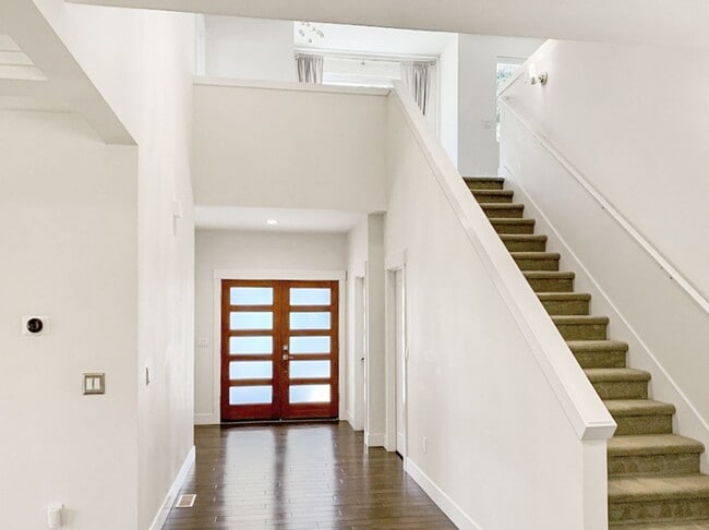 Photo - 4Bd/2.5Ba Renton Home