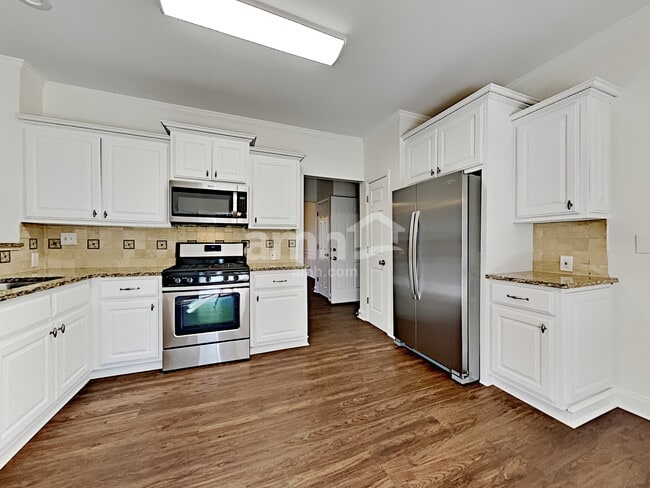 Photo - 1105 Bridle Path Dr