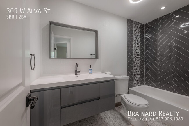 Photo - 309 W Alva St