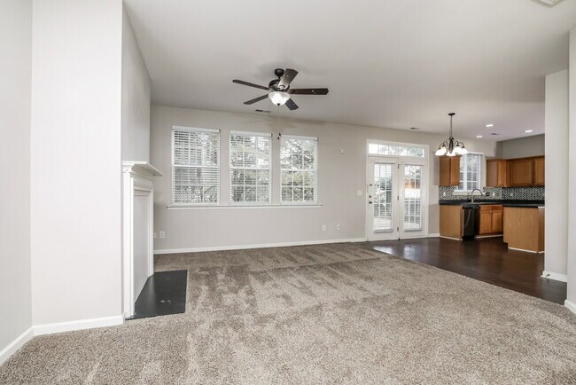 Photo - 8904 Elizabeth Bennet Pl