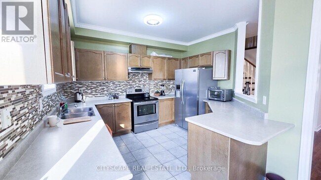 Photo - 121 Ashdale Rd