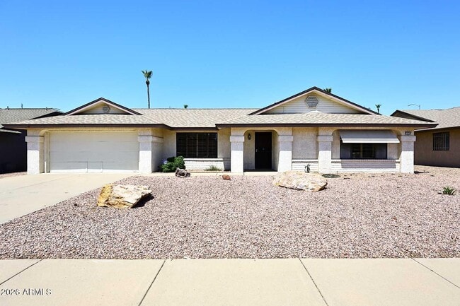 Building Photo - 17218 N Desert Glen Dr