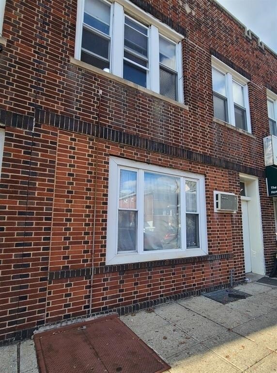 Photo - 7707 Broadway Unit 2