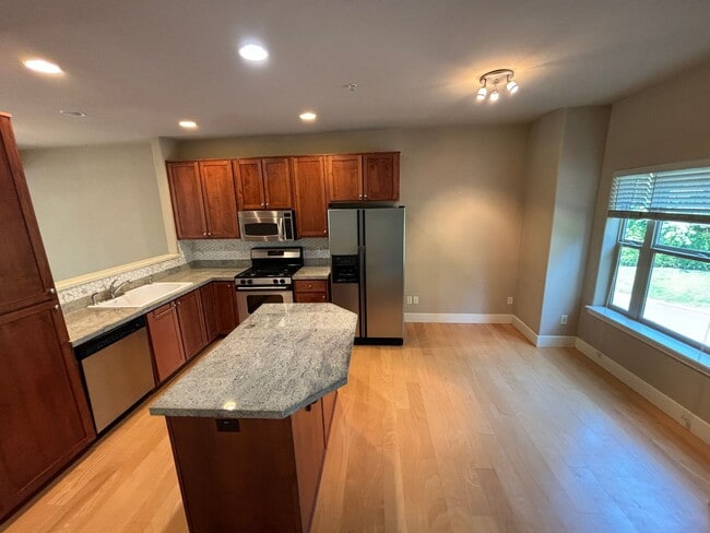 Photo - 5cart01 Unit 2145